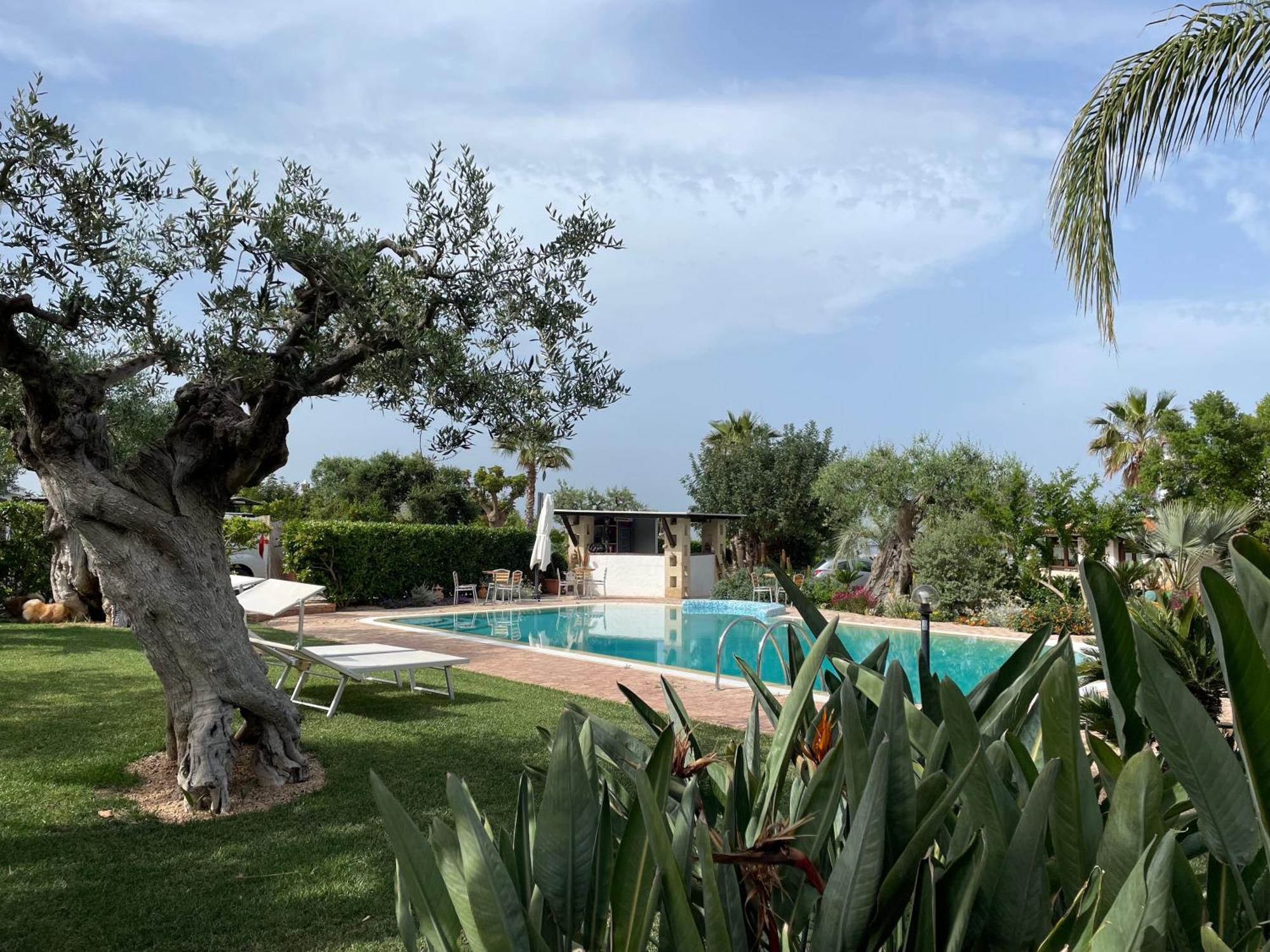 Alla Villa Di Angelo โมโนโปลี ภายนอก รูปภาพ